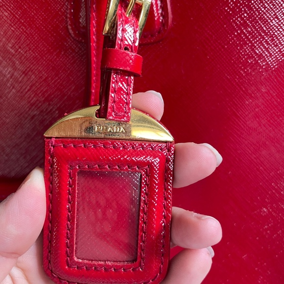 prada saffiano handbag - Picture 3 of 9